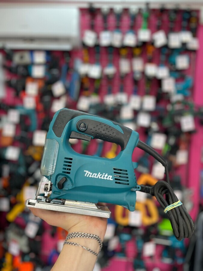 Лобзик Makita 4329