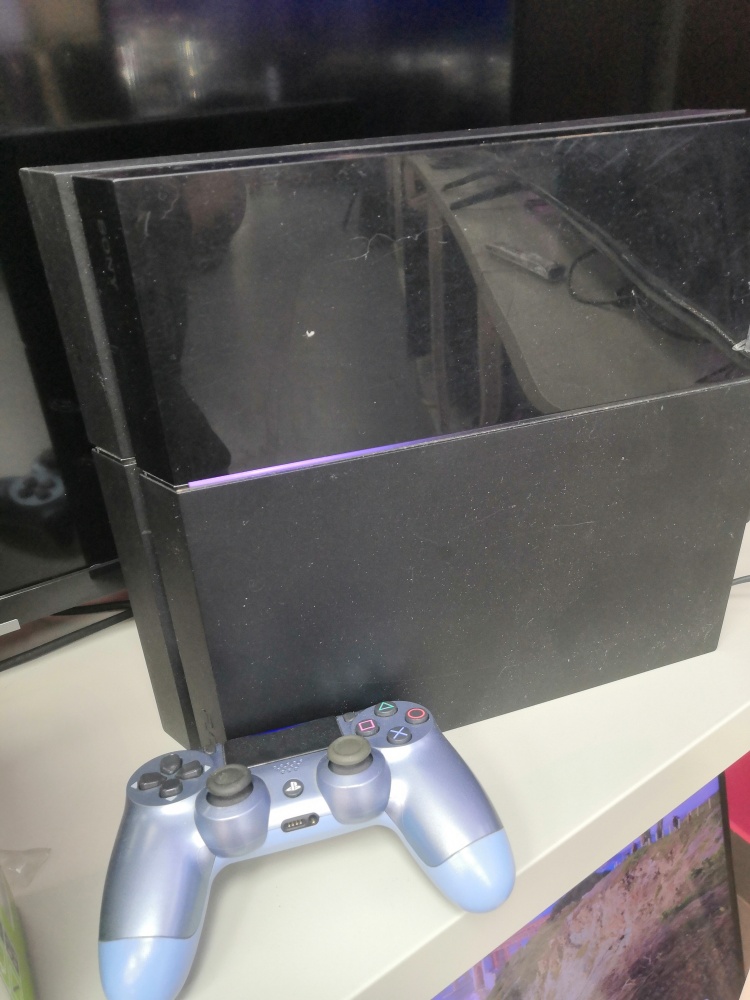 Игровая приставка Sony PlayStation 4 fat 500