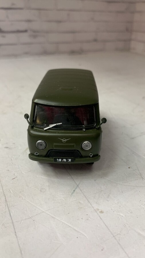 Игрушка машинка