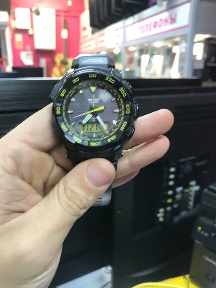 Часы casio PRO trek