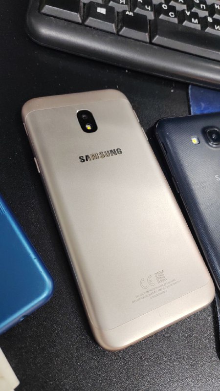 Смартфон Samsung J3 2017