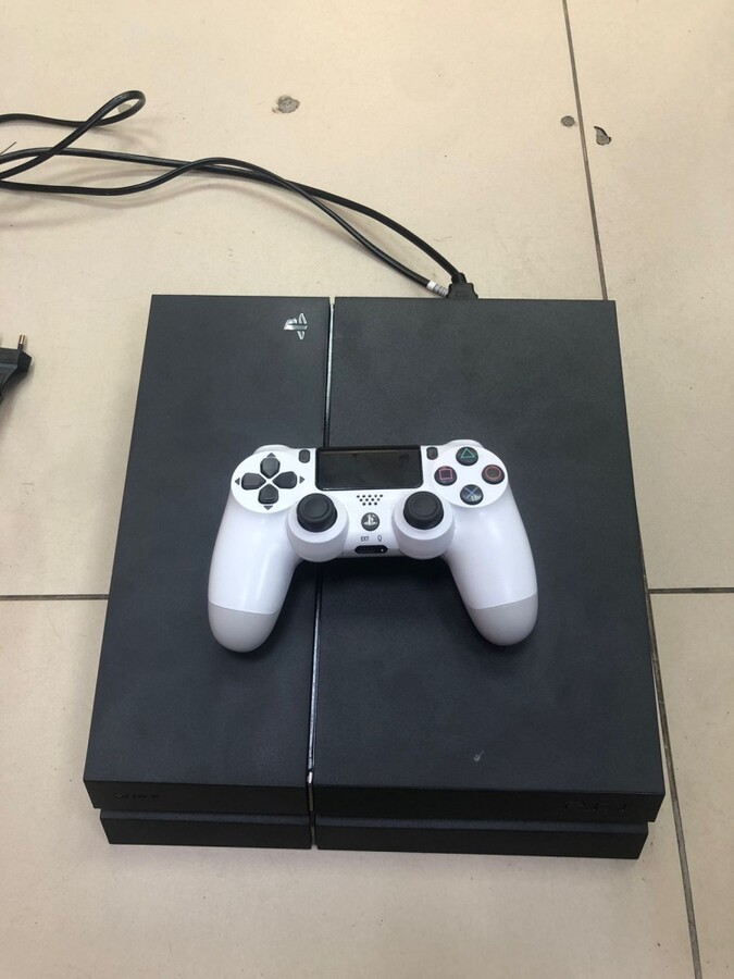 Игровая приставка Sony PlayStation 4 fat