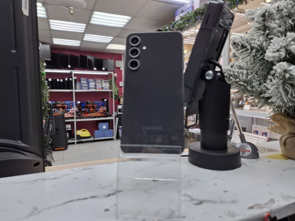 Смартфон Samsung S23 FE