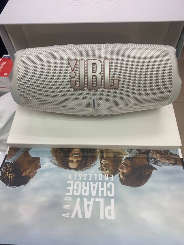 Акустика JBL Charge 5