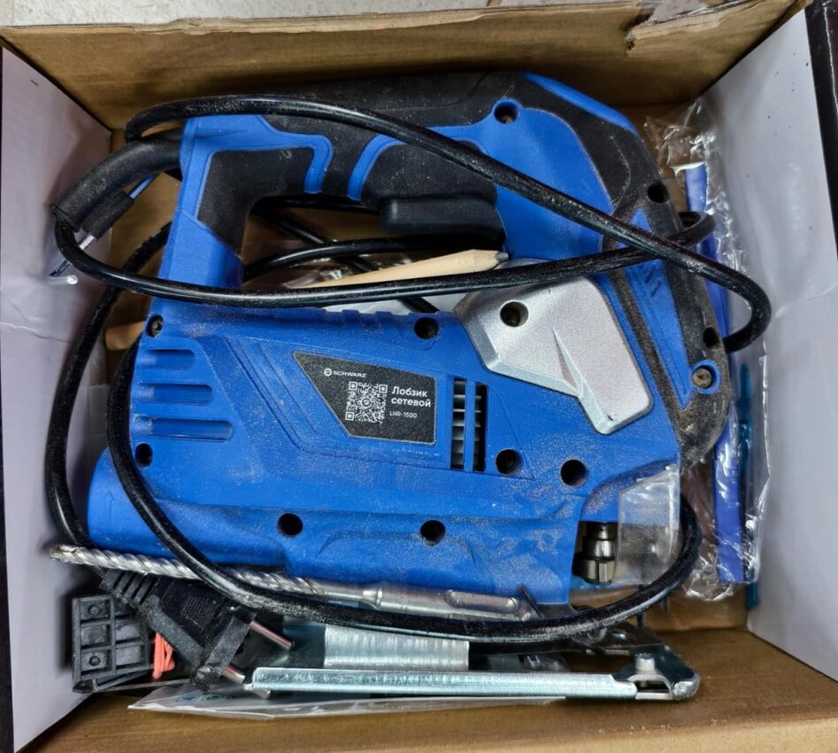 Лобзик SCHWARZ lHR-1500