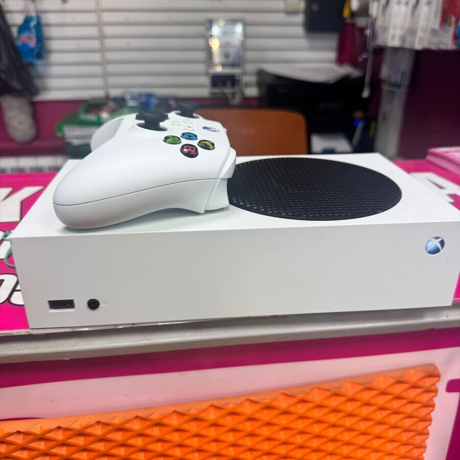 Игровая приставка XBOX Series S