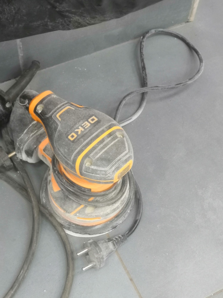 Шлифмашина deko