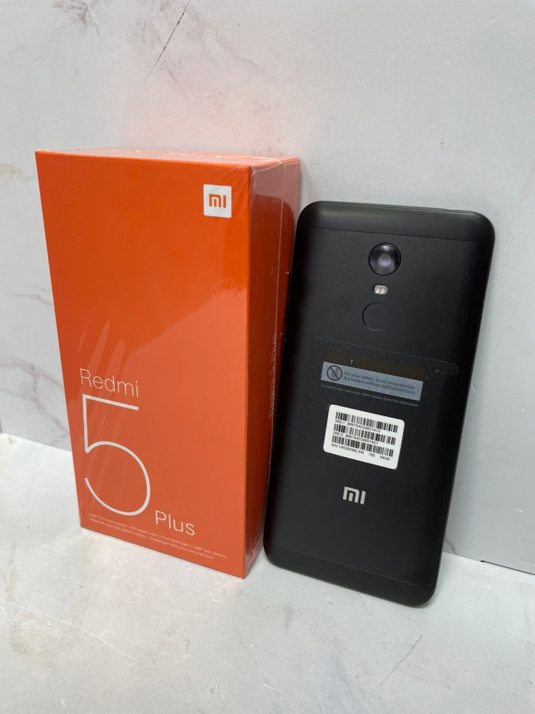 Смартфон Xiaomi Redmi 5+ 4/64