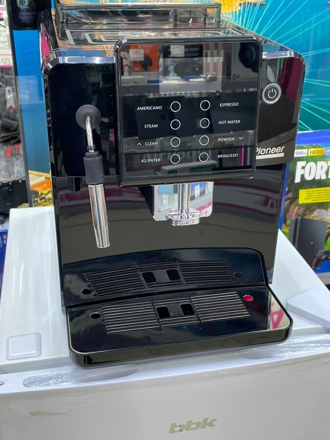 Кофемашина Pioneer cma012c