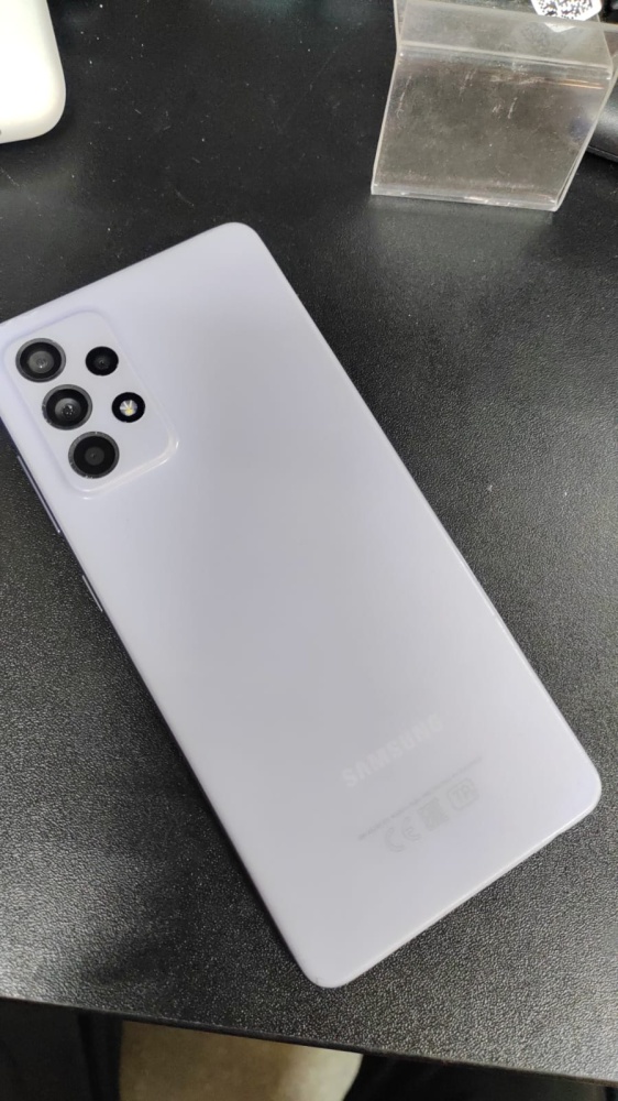 Смартфон Samsung A52
