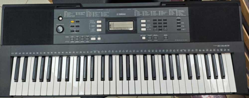 Синтезатор YAMAHA PSR-E343