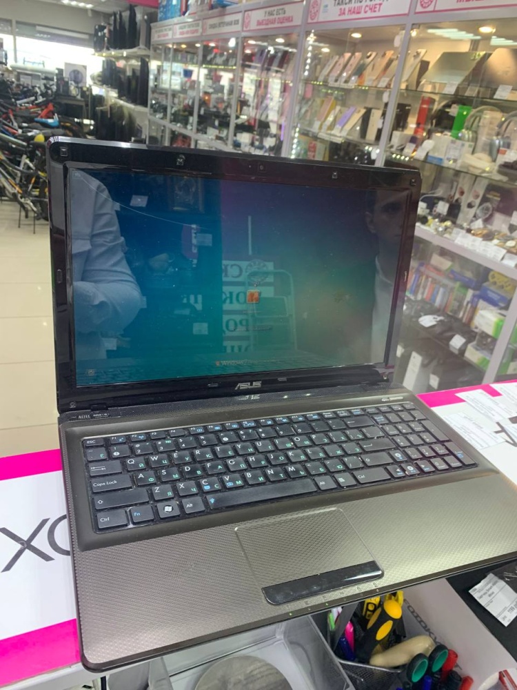 Ноутбук ASUS