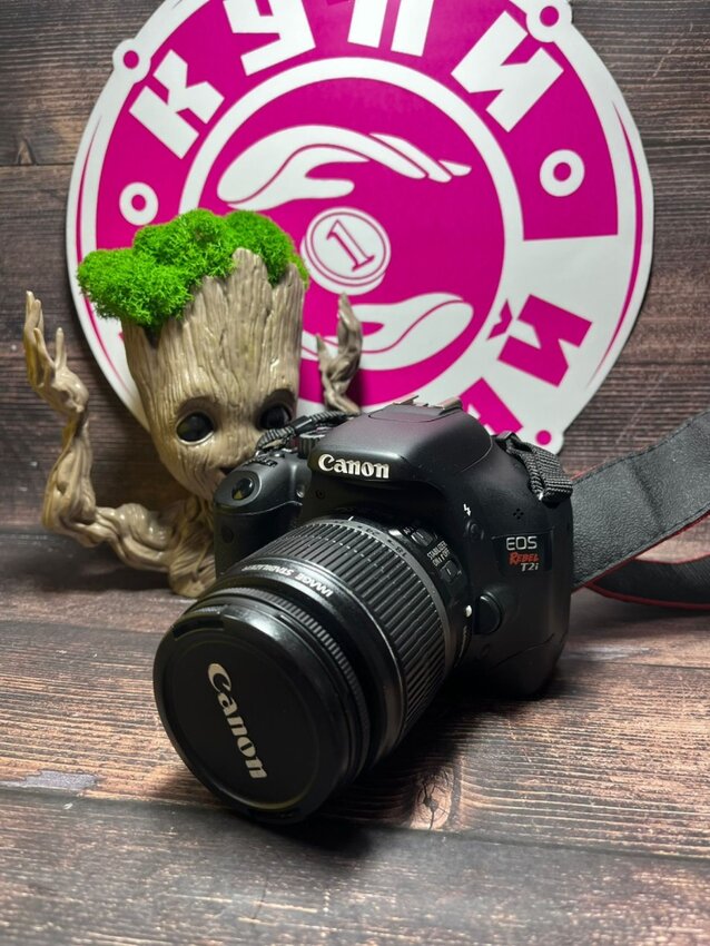 Фотоаппарат Canon EOS Rebel T2i