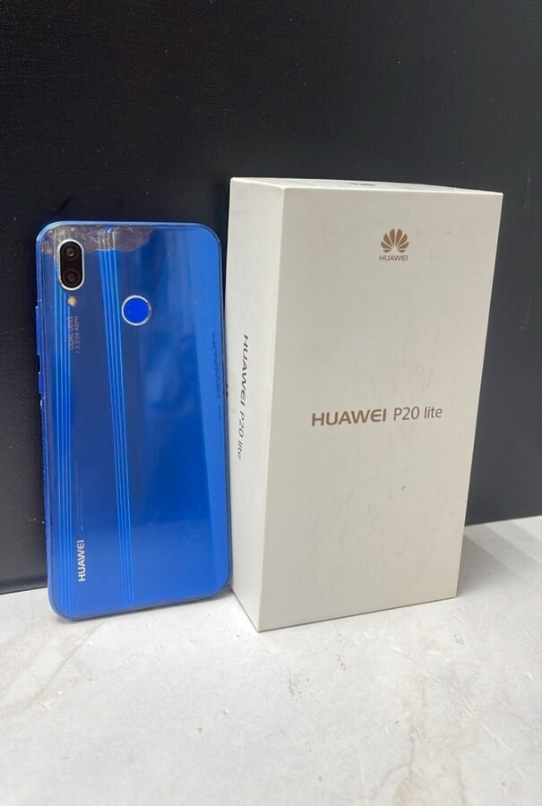 Смартфон Huawei P20 Lite 4/64