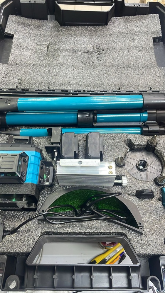 Лазерный уровень Makita копия