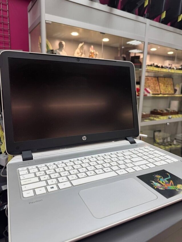 Ноутбук HP 15-p100nr