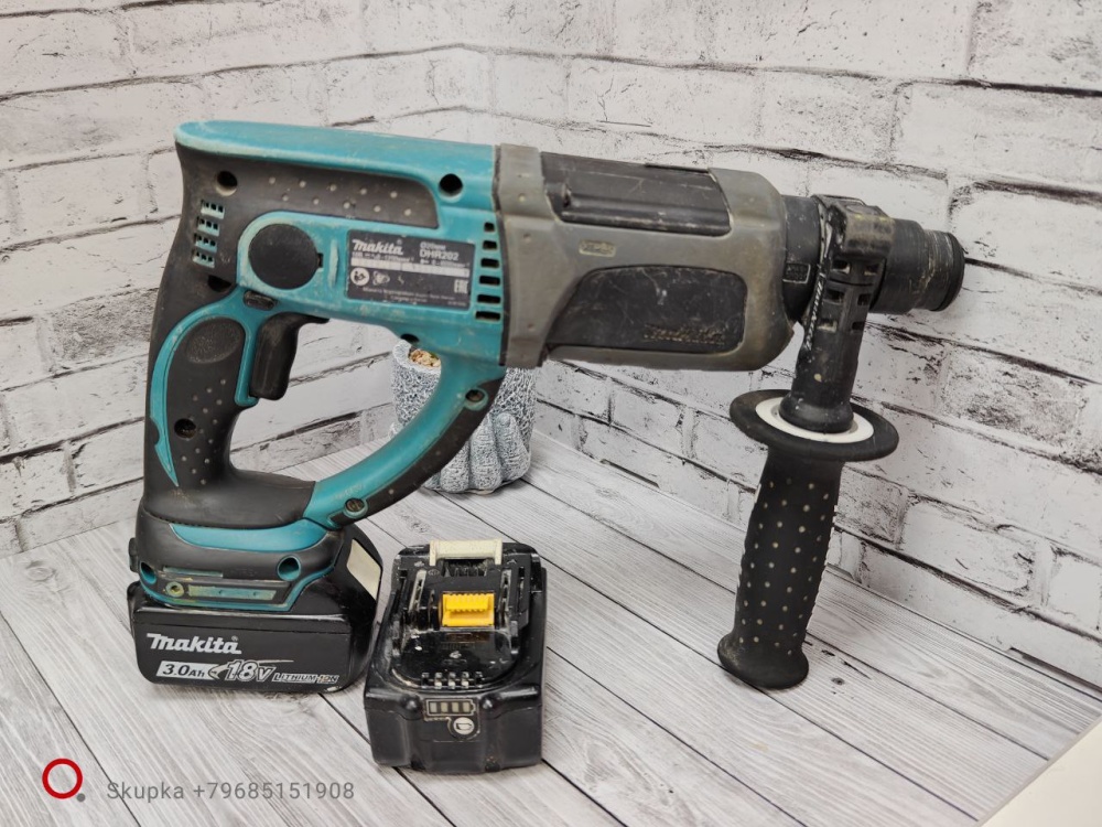 Перфоратор Makita DHR202