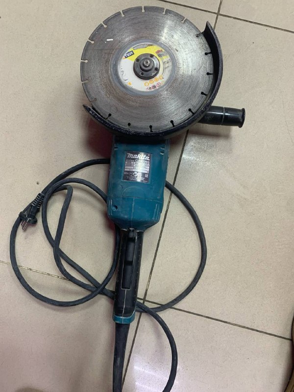 УШМ (Болгарка) Makita GA9020s