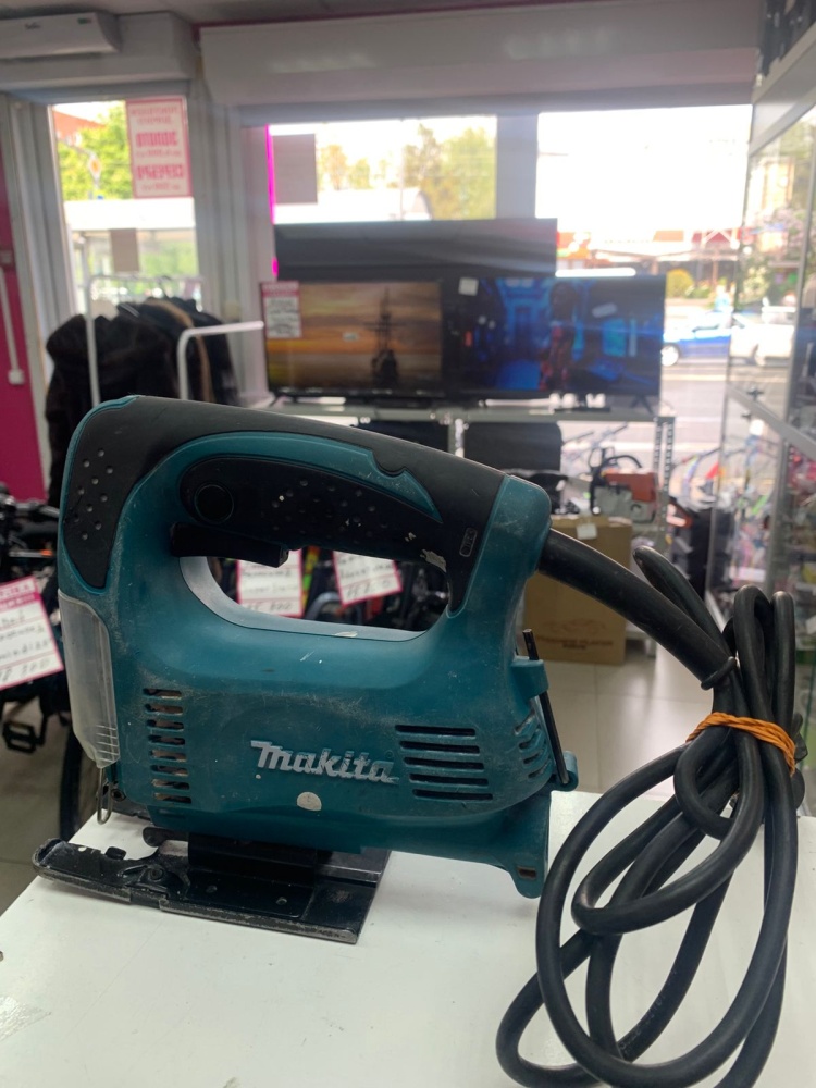 Лобзик Makita4327