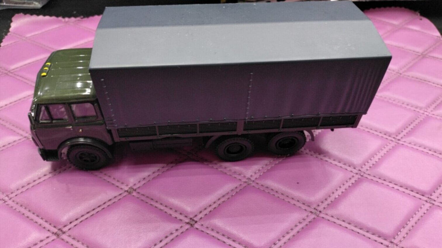 Машинка МАЗ 516Б 1:43