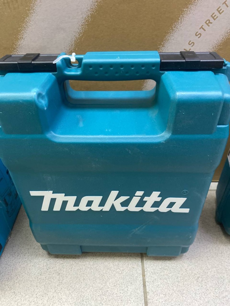 Шуруповерт Makita HP488D002