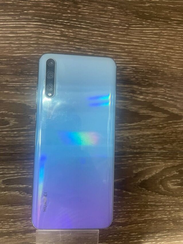 Смартфон Huawei Y8p