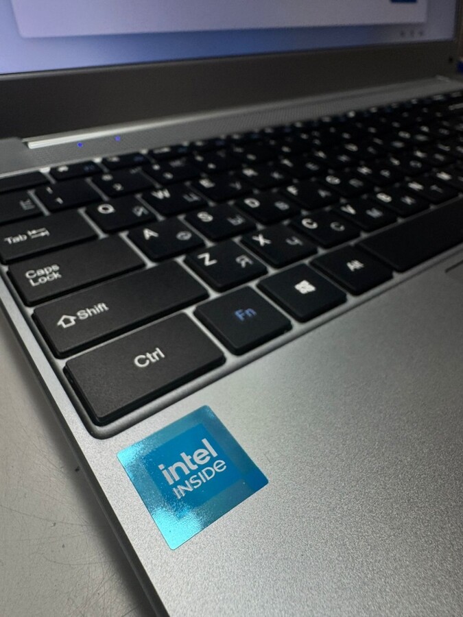 Ноутбук-планшет celeron n4020/6/240ssd