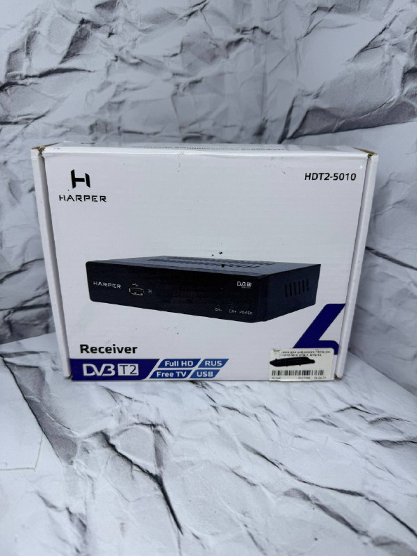 /Цифровая ТВ-приставка Harper HDT2-1511 дисплей