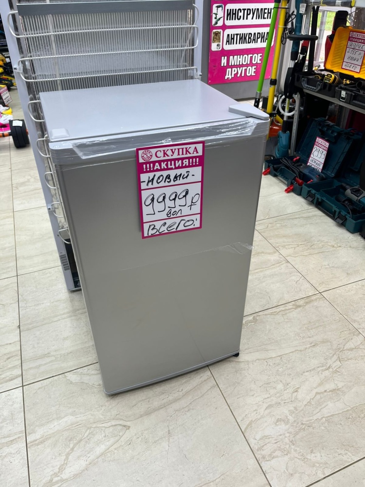 Холодильник CHIQ 90Л