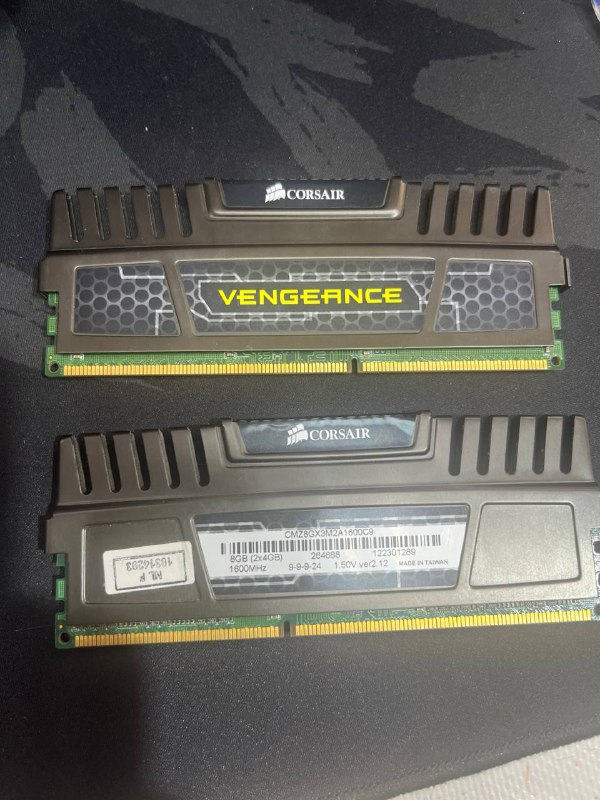 DDR 4    8GB
