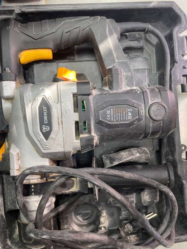 Перфоратор DECO dkh1000w