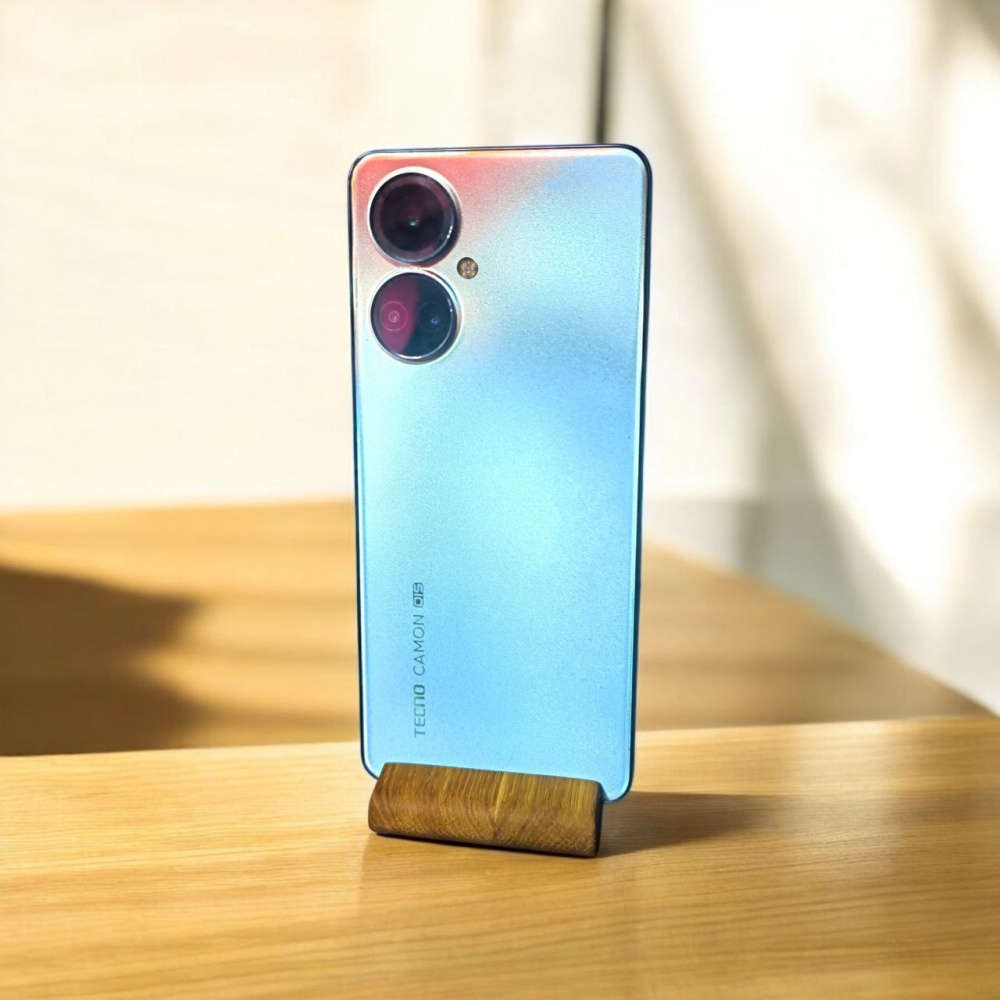 Мобильный телефон Tecno Camon 19 Pro 8\128
