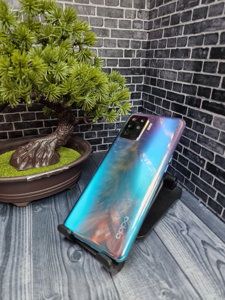 Смартфон Oppo Reno 5 lite 8/128