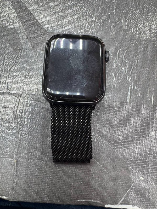 Часы Apple se2