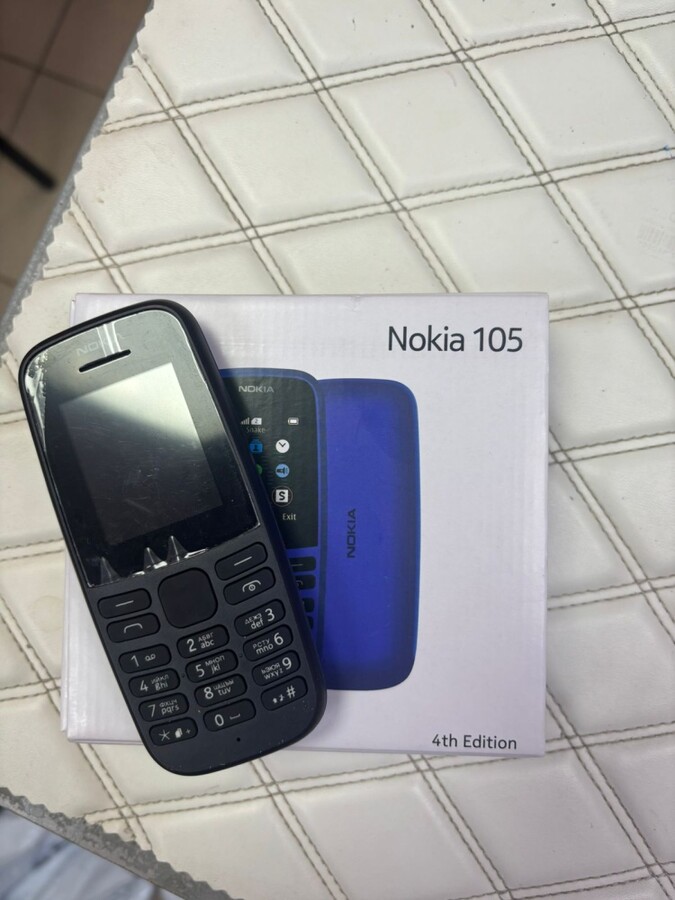 Мобильный телефон Nokia 105