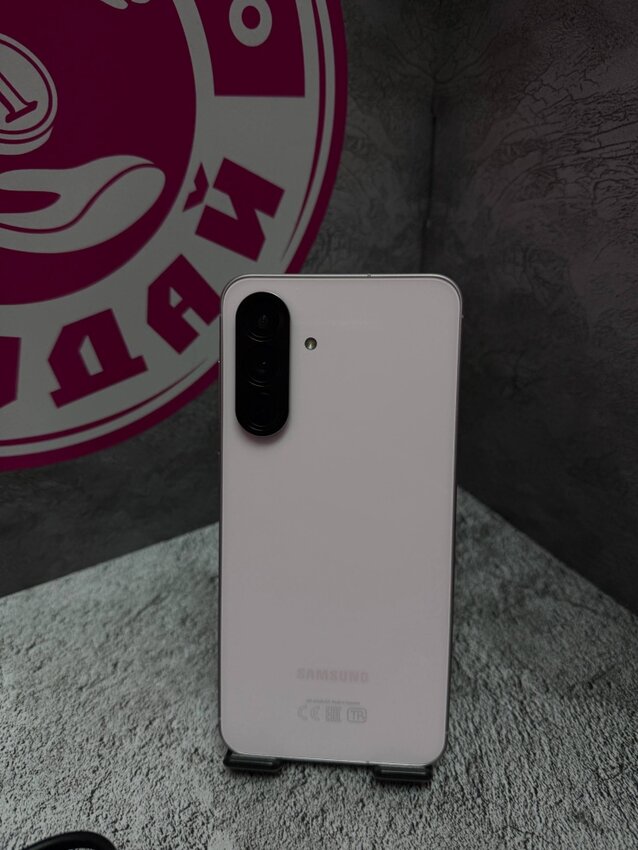 Смартфон Samsung A56 8-128gb