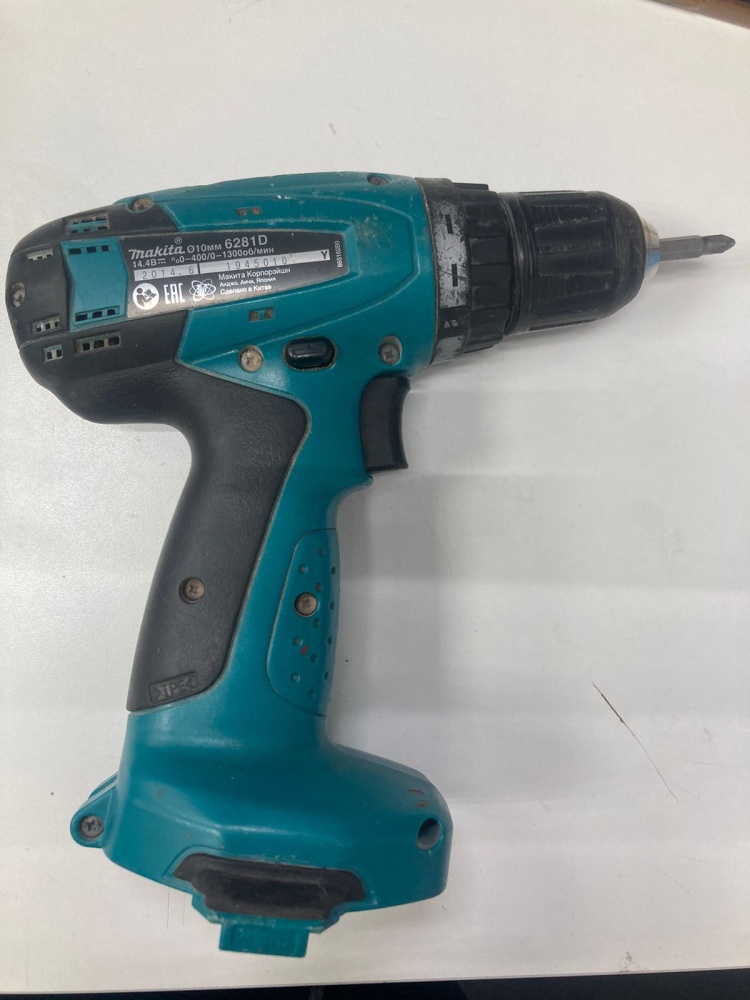 Шуруповерт makita