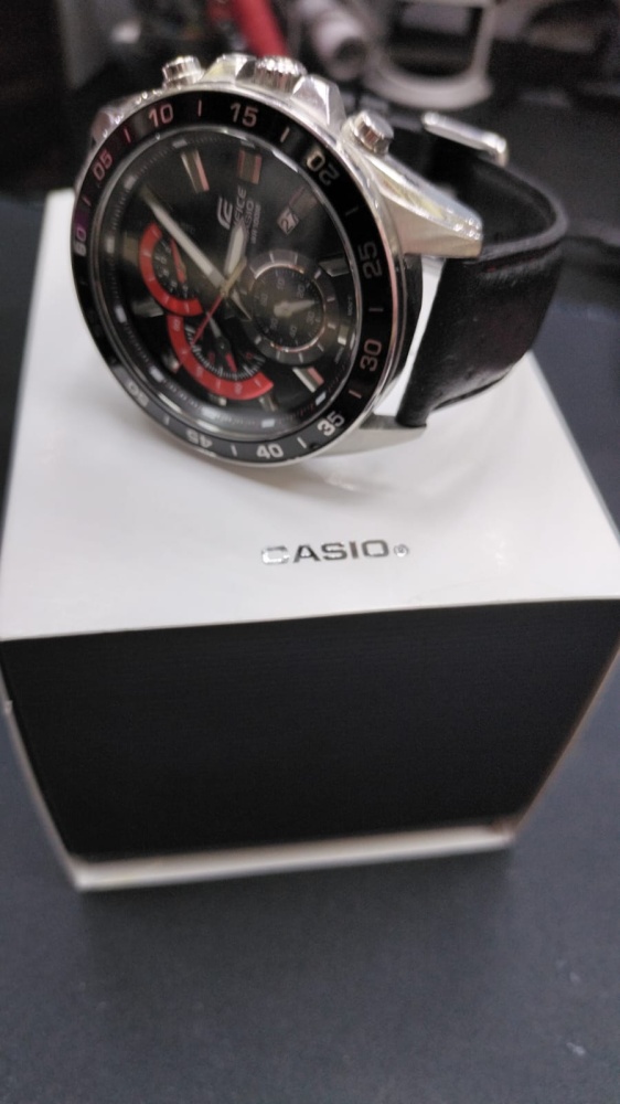 Часы EDIFICE EFV-550