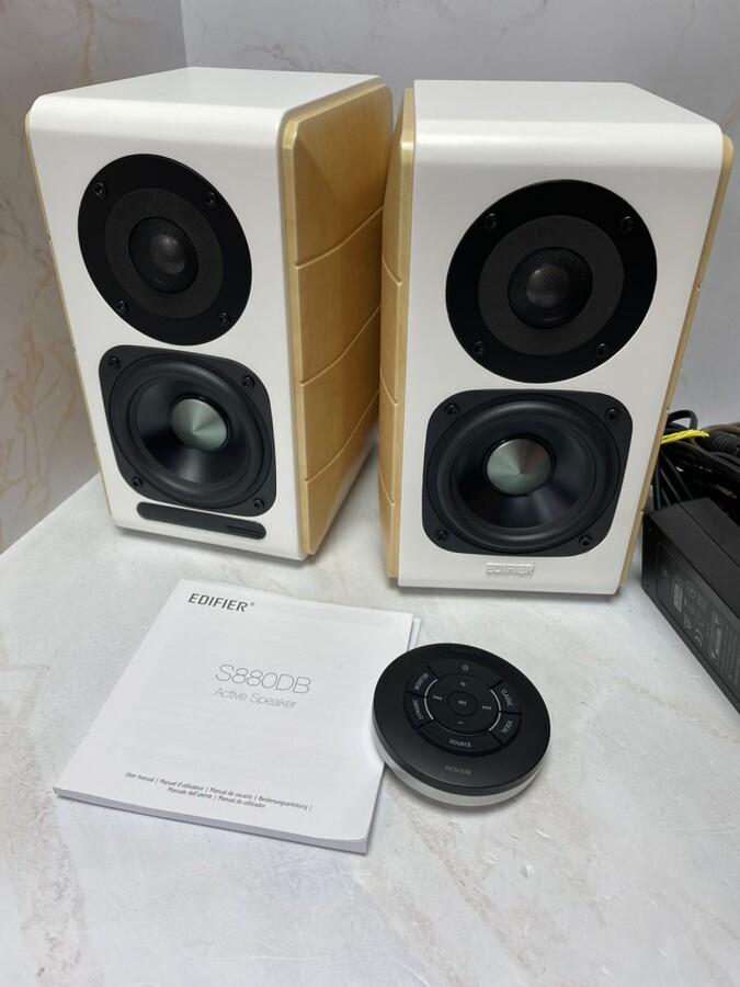 Полочная акустика Edifier S880DB MKII White
