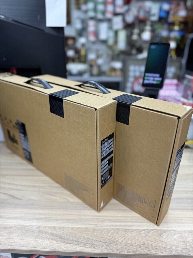 Ноутбук ASUS e1504g