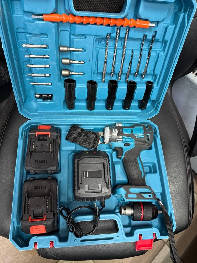 Гайковерт MAKITA