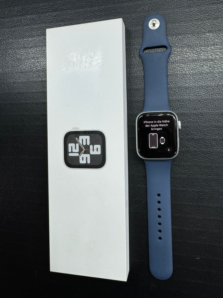 Часы Apple Watch SE(2) 44mm