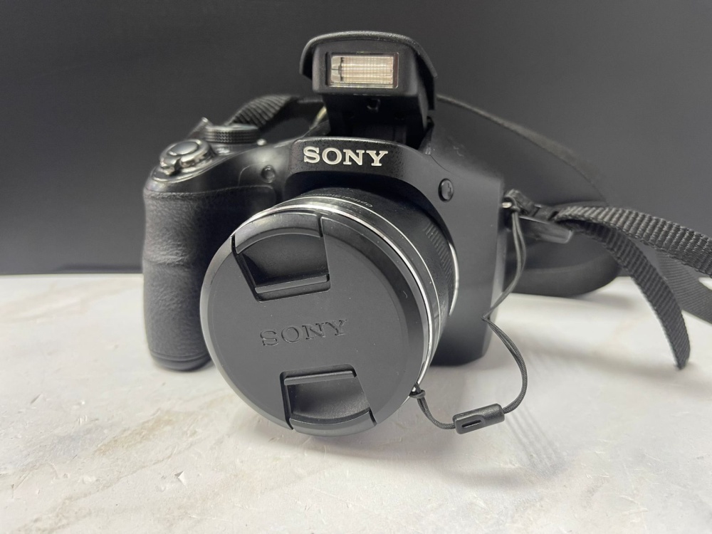 Фотоаппарат Sony DSC-H300