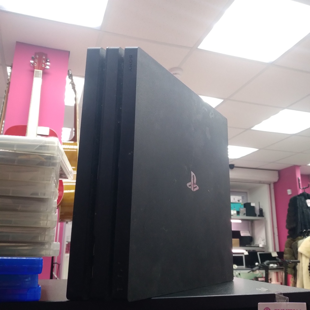 Игровая приставка Sony PlayStation 4 PRO