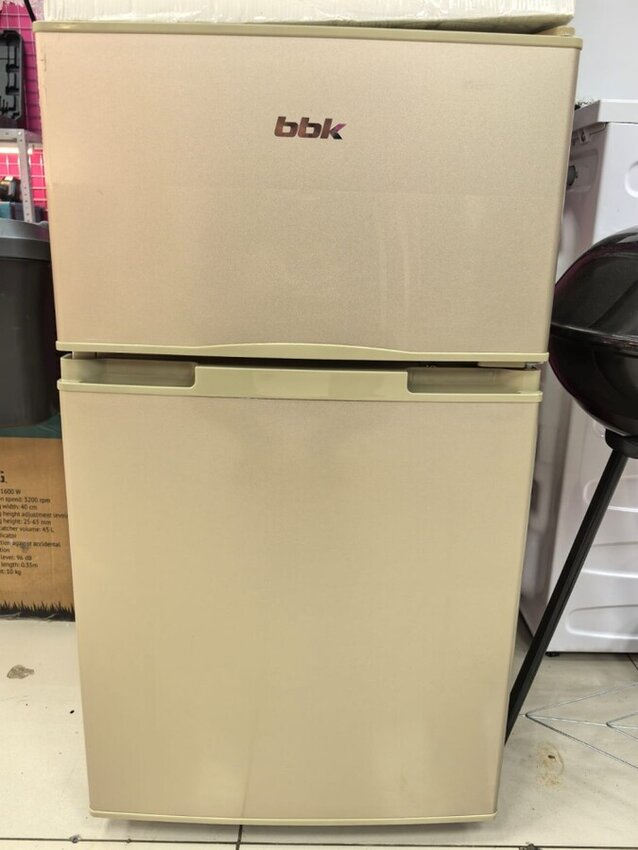 Холодильник BBK RF-009