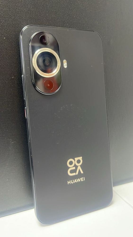 Смартфон Huawei Nova 11 8/256