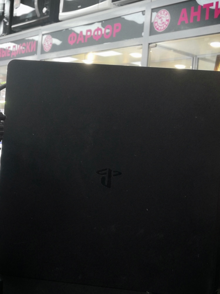 Игровая приставка Sony PlayStation 4 slim