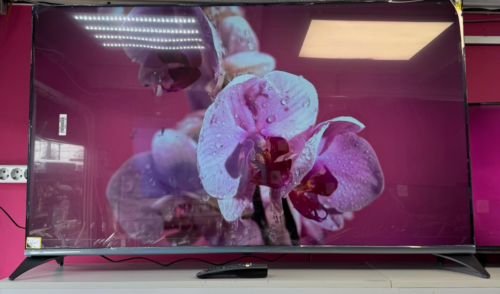 Телевизор Yasin 55 UP77