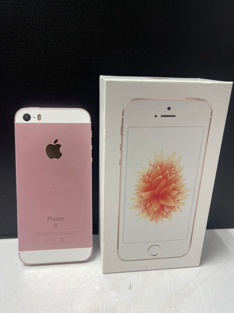 Смартфон iPhone SE 32Gb