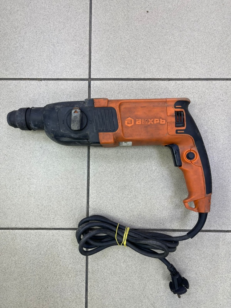 Перфоратор Вихрь п900к